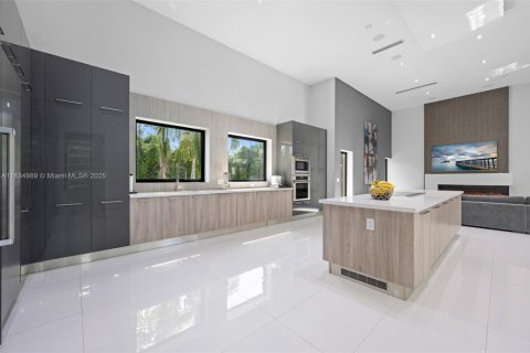 Villa ou maison à vendre à Plantation, Floride: 6 chambres, 627.65 m2 № 2060035 - photo 13