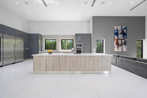 Villa ou maison à vendre à Plantation, Floride: 6 chambres, 627.65 m2 № 2060035 - photo 12