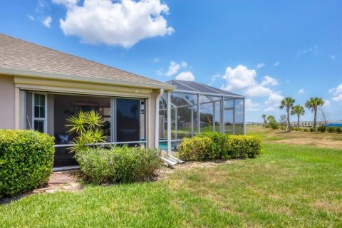 House in North Port, Florida 3 bedrooms, 138.24 sq.m. № 1757627 - photo 24