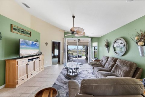 House in North Port, Florida 3 bedrooms, 138.24 sq.m. № 1757627 - photo 5