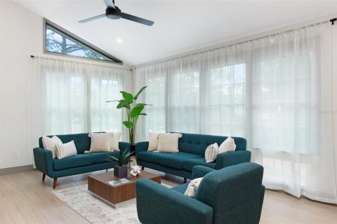 Casa en venta en Saint Petersburg, Florida, 4 dormitorios, 225.01 m2 № 1586032 - foto 5