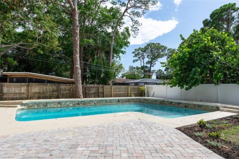 Casa en venta en Saint Petersburg, Florida, 4 dormitorios, 225.01 m2 № 1586032 - foto 8