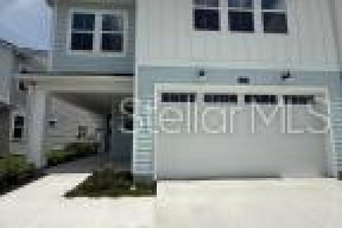Dúplex en venta en Palm Coast, Florida, 3 dormitorios, 197.79 m2 № 1910521 - foto 1