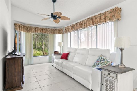 House in Hudson, Florida 3 bedrooms, 183.85 sq.m. № 1919196 - photo 6