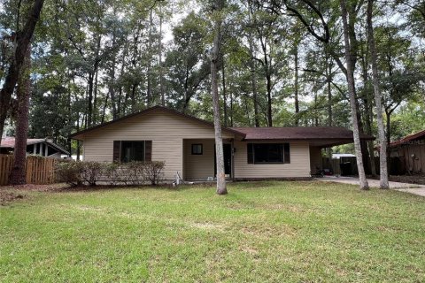 House in Gainesville, Florida 3 bedrooms, 113.9 sq.m. № 2352229