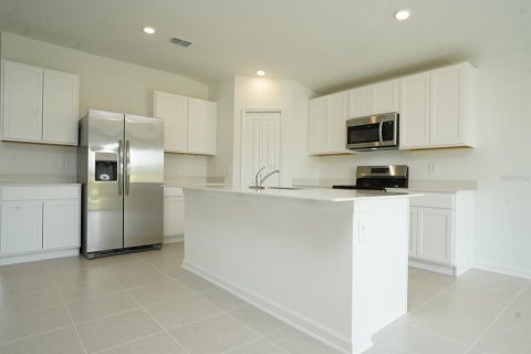 Casa en alquiler en Lake Wales, Florida, 4 dormitorios, 169.45 m2 № 1908475 - foto 5