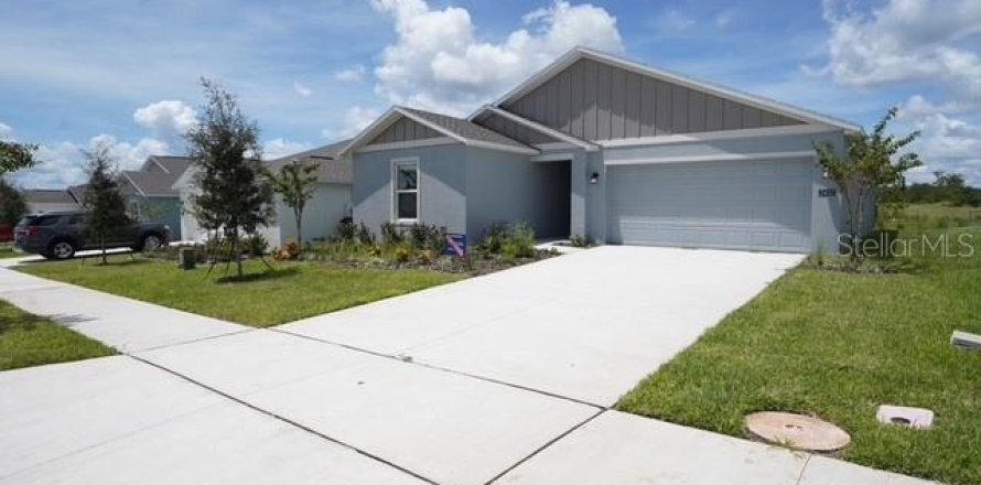 House in Lake Wales, Florida 4 bedrooms, 169.45 sq.m. № 1908475