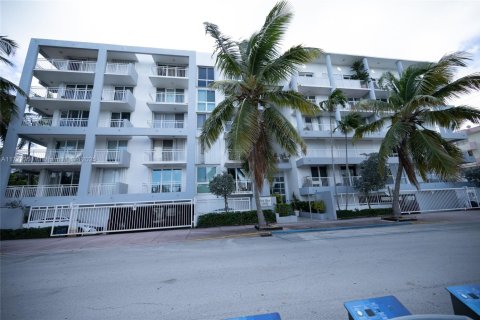 Condo à Miami Beach, Floride, 2 chambres № 1998128