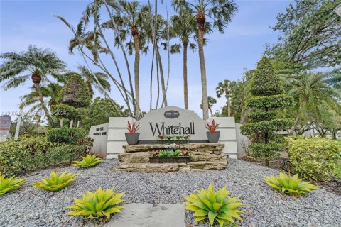 Condo à Davie, Floride, 2 chambres  № 2069358