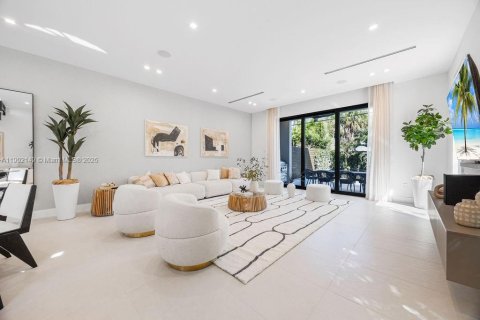 Townhouse in Fort Lauderdale, Florida 3 bedrooms, 103.12 sq.m. № 1953540 - photo 26