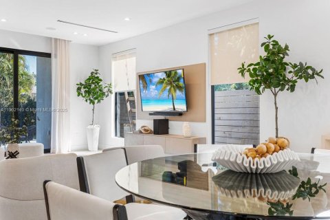 Townhouse in Fort Lauderdale, Florida 3 bedrooms, 103.12 sq.m. № 1953540 - photo 23
