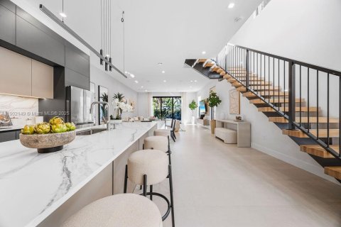 Townhouse in Fort Lauderdale, Florida 3 bedrooms, 103.12 sq.m. № 1953540 - photo 9