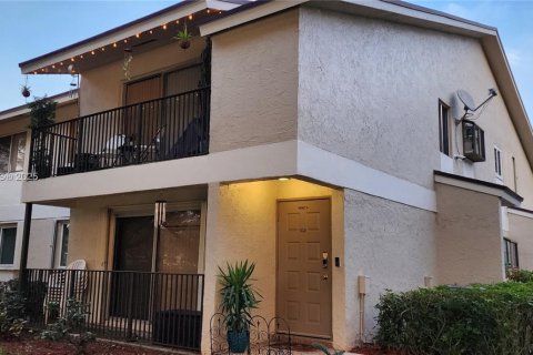 Condo in Pompano Beach, Florida, 2 bedrooms  № 1934249 - photo 29