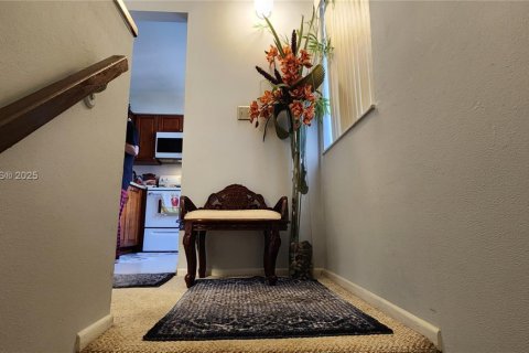 Condo in Pompano Beach, Florida, 2 bedrooms  № 1934249 - photo 26