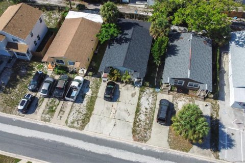 Commercial property in Saint Petersburg, Florida 4 bedrooms, 121.14 sq.m. № 2222325 - photo 29