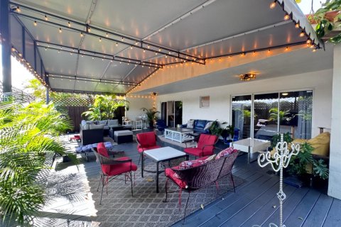 Купить виллу или дом в Майами, Флорида 3 спальни, 161м2, № 1932549 - фото 17