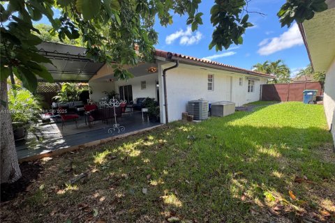 Купить виллу или дом в Майами, Флорида 3 спальни, 161м2, № 1932549 - фото 18