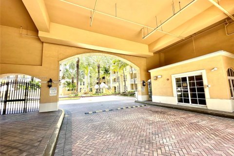 Condo in Aventura, Florida, 1 bedroom  № 1633811 - photo 23