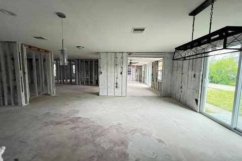 Casa en venta en Port Richey, Florida, 3 dormitorios, 156.54 m2 № 1832569 - foto 4