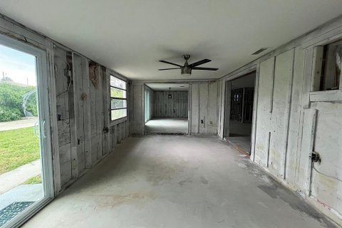 Casa en venta en Port Richey, Florida, 3 dormitorios, 156.54 m2 № 1832569 - foto 11
