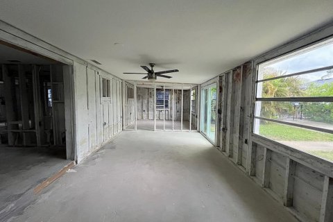 Casa en venta en Port Richey, Florida, 3 dormitorios, 156.54 m2 № 1832569 - foto 9