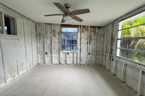 Casa en venta en Port Richey, Florida, 3 dormitorios, 156.54 m2 № 1832569 - foto 12