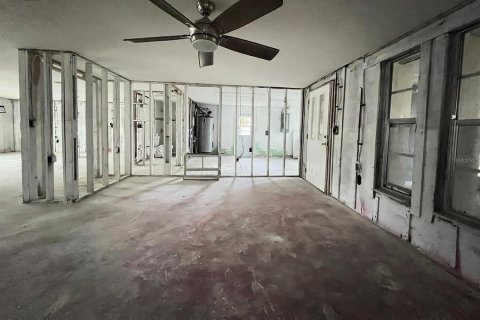 Casa en venta en Port Richey, Florida, 3 dormitorios, 156.54 m2 № 1832569 - foto 16