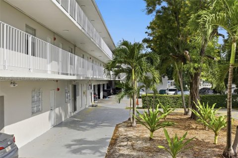 Apartamento en Opa-locka, Florida 1 dormitorio № 1970494