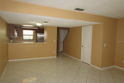 Adosado en alquiler en Tampa, Florida, 2 dormitorios, 110.37 m2 № 1780648 - foto 5