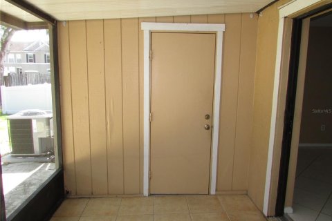 Adosado en alquiler en Tampa, Florida, 2 dormitorios, 110.37 m2 № 1780648 - foto 21
