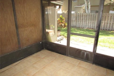 Adosado en alquiler en Tampa, Florida, 2 dormitorios, 110.37 m2 № 1780648 - foto 20