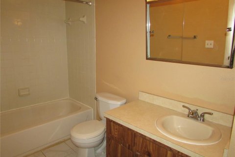 Adosado en alquiler en Tampa, Florida, 2 dormitorios, 110.37 m2 № 1780648 - foto 18