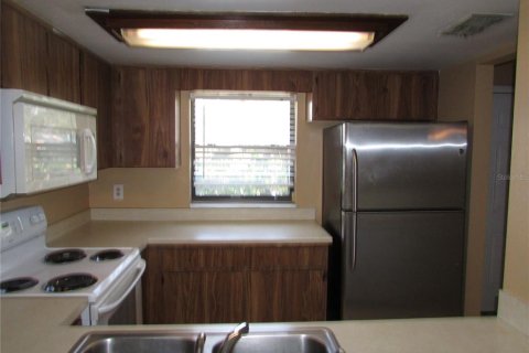 Adosado en alquiler en Tampa, Florida, 2 dormitorios, 110.37 m2 № 1780648 - foto 8