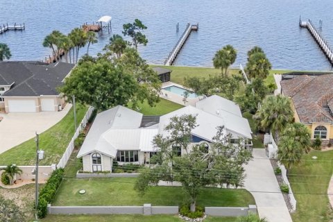 Casa en venta en Punta Gorda, Florida, 3 dormitorios, 291.06 m2 № 1808065 - foto 2
