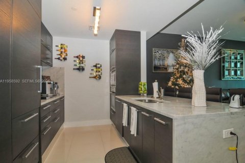 Copropriété à louer à Miami, Floride: 1 chambre, 95.78 m2 № 2020839 - photo 2