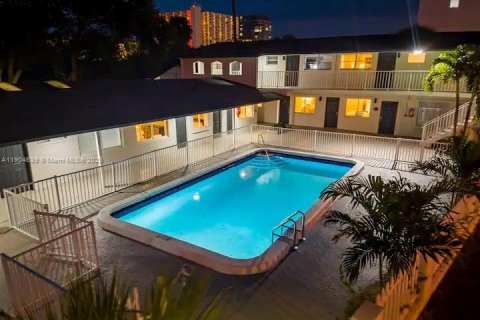 Apartment in Pompano Beach, Florida 1 bedroom, 497.58 sq.m. № 1955128 - photo 6