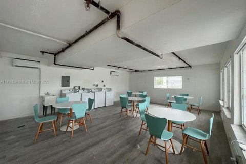 Apartment in Pompano Beach, Florida 1 bedroom, 497.58 sq.m. № 1955128 - photo 10