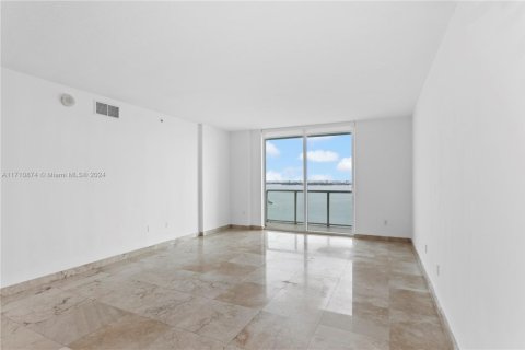 Condominio en venta en Miami, Florida, 2 dormitorios, 130.06 m2 № 1874746 - foto 3