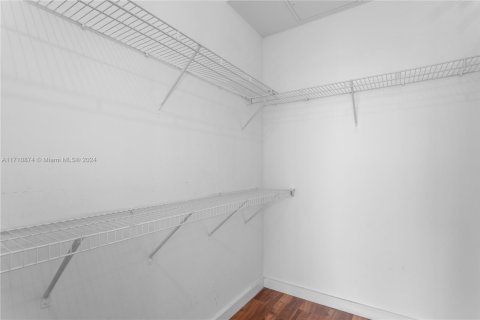 Condominio en venta en Miami, Florida, 2 dormitorios, 130.06 m2 № 1874746 - foto 16