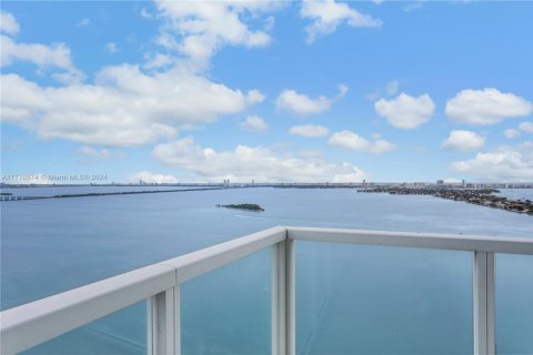 Condominio en venta en Miami, Florida, 2 dormitorios, 130.06 m2 № 1874746 - foto 24