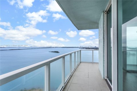 Condominio en venta en Miami, Florida, 2 dormitorios, 130.06 m2 № 1874746 - foto 21