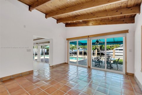 House in Fort Lauderdale, Florida 5 bedrooms, 341.23 sq.m. № 1772423 - photo 6