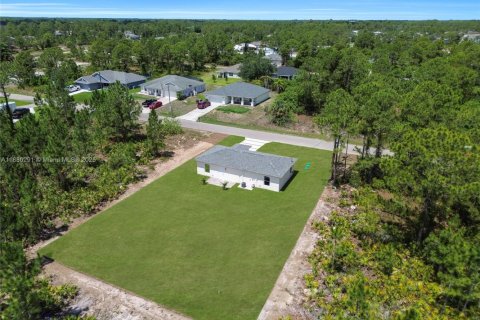 Casa en venta en Lehigh Acres, Florida, 3 dormitorios, 98.29 m2 № 1929049 - foto 13