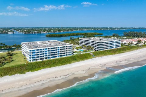 Condominio en venta en Palm Beach, Florida, 3 dormitorios, 306.02 m2 № 1119970 - foto 1