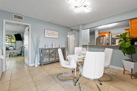 Copropriété à vendre à West Palm Beach, Floride: 2 chambres, 83.98 m2 № 1855049 - photo 10