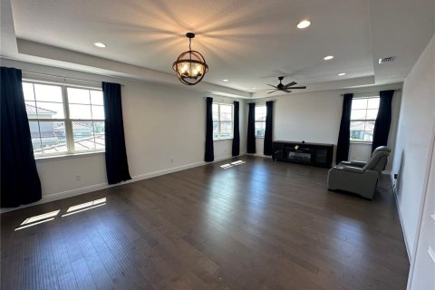 House in Orlando, Florida 4 bedrooms, 295.43 sq.m. № 1904173 - photo 20