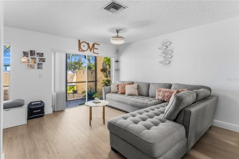 Touwnhouse à vendre à Coral Springs, Floride: 2 chambres, 110.55 m2 № 2415583 - photo 24