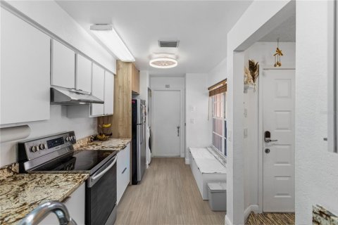 Touwnhouse à vendre à Coral Springs, Floride: 2 chambres, 110.55 m2 № 2415583 - photo 14