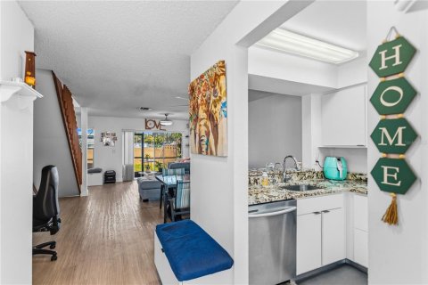 Touwnhouse à vendre à Coral Springs, Floride: 2 chambres, 110.55 m2 № 2415583 - photo 8