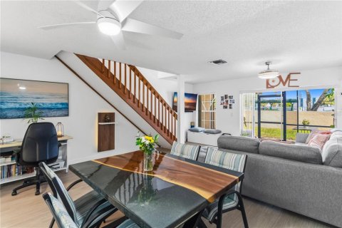Touwnhouse à vendre à Coral Springs, Floride: 2 chambres, 110.55 m2 № 2415583 - photo 21